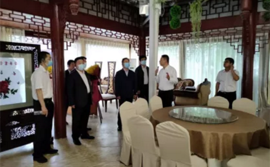 旅投创新公司与陕西省乾县考察团在战旗村开展交流合作会谈